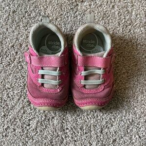 Stride Rite Soft Motion Pink Toddler Shoes - Size 5W